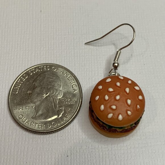 Hamburger Earring, Burger Earring, Funny Food Earring, Gift Idea, Silly Earring - Picture 3 of 5